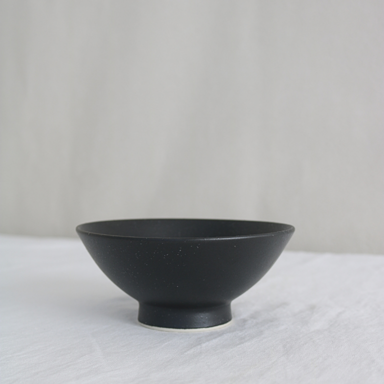 5.0大茶|蓋つき茶碗|黒曜