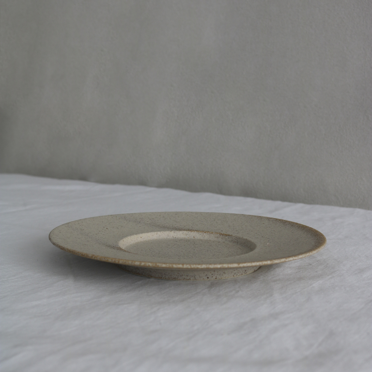 平型プレート|絹衣