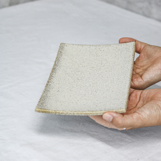 21㎝焼物皿|絹衣