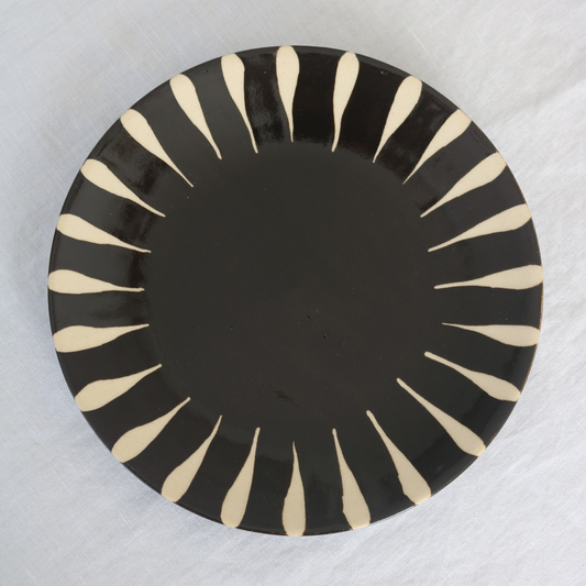 19㎝十草丸皿|黒十草