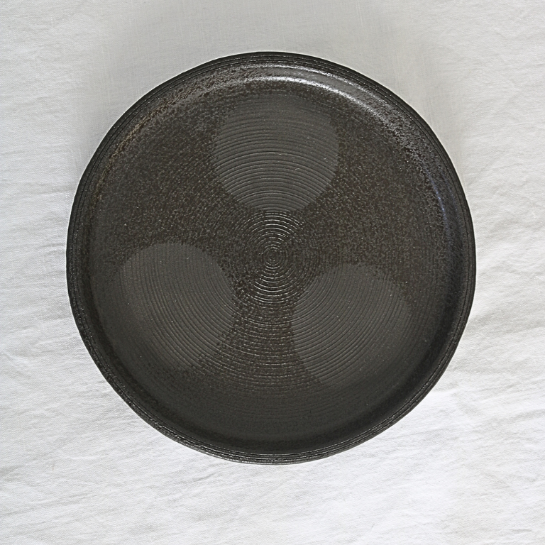炭化土ボタモチ切立7.5皿｜23㎝｜大皿｜陶器