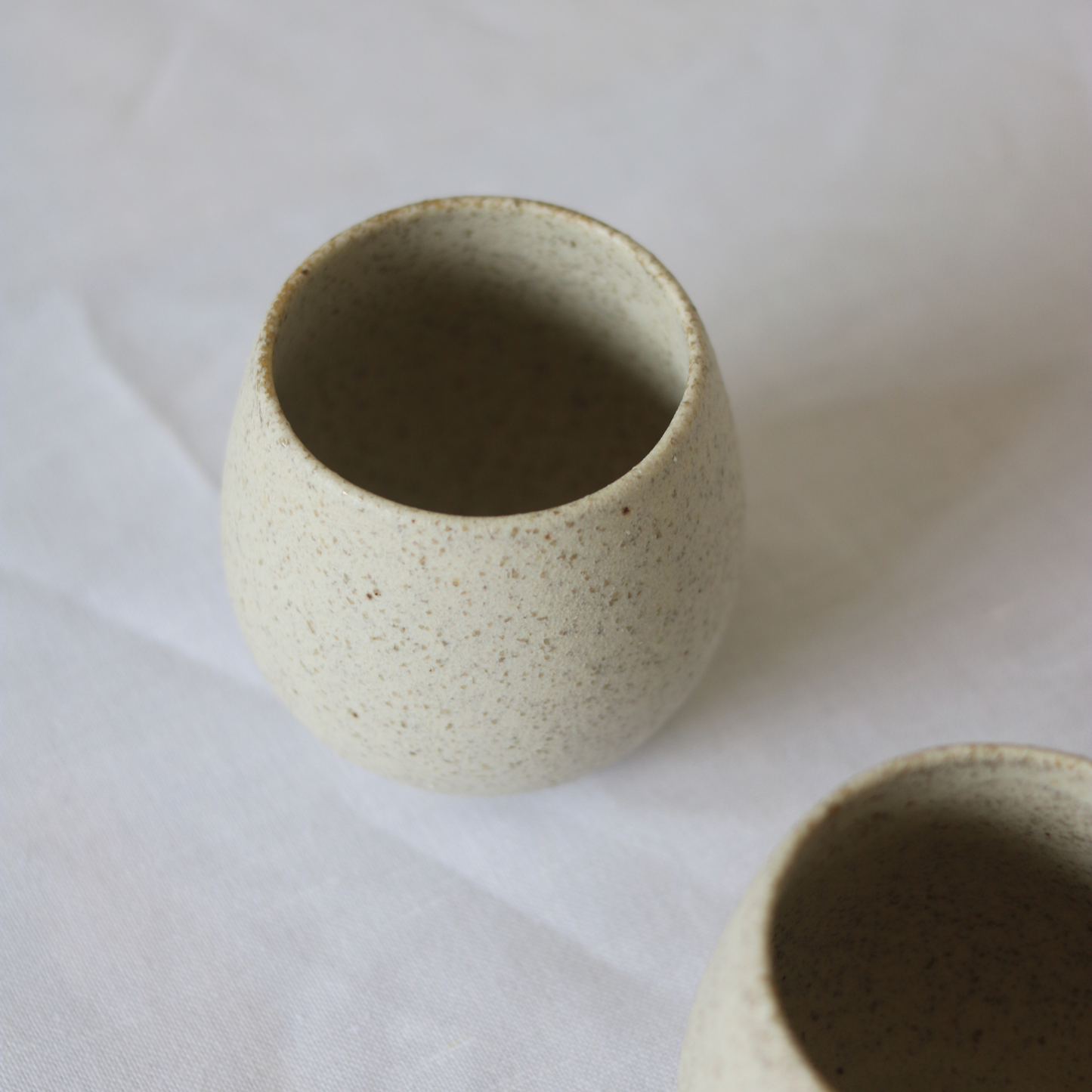 玉子型湯呑｜絹衣